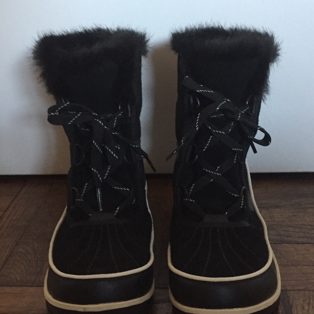 Women's Sorel Tivoli Waterproof Boots Size 8.5